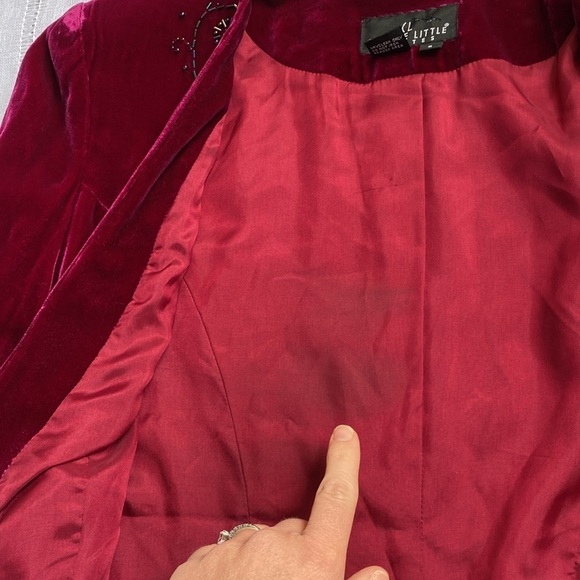 Carole Little Petites velvet jacket with beaded detailing. - Picture 11 of 14